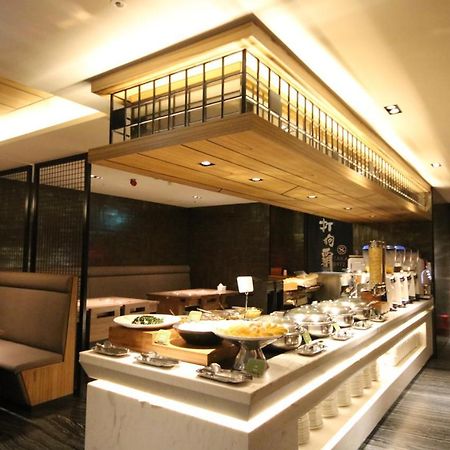 Hotel Midtown Richardson - Kaohsiung Bo'Ai Екстериор снимка