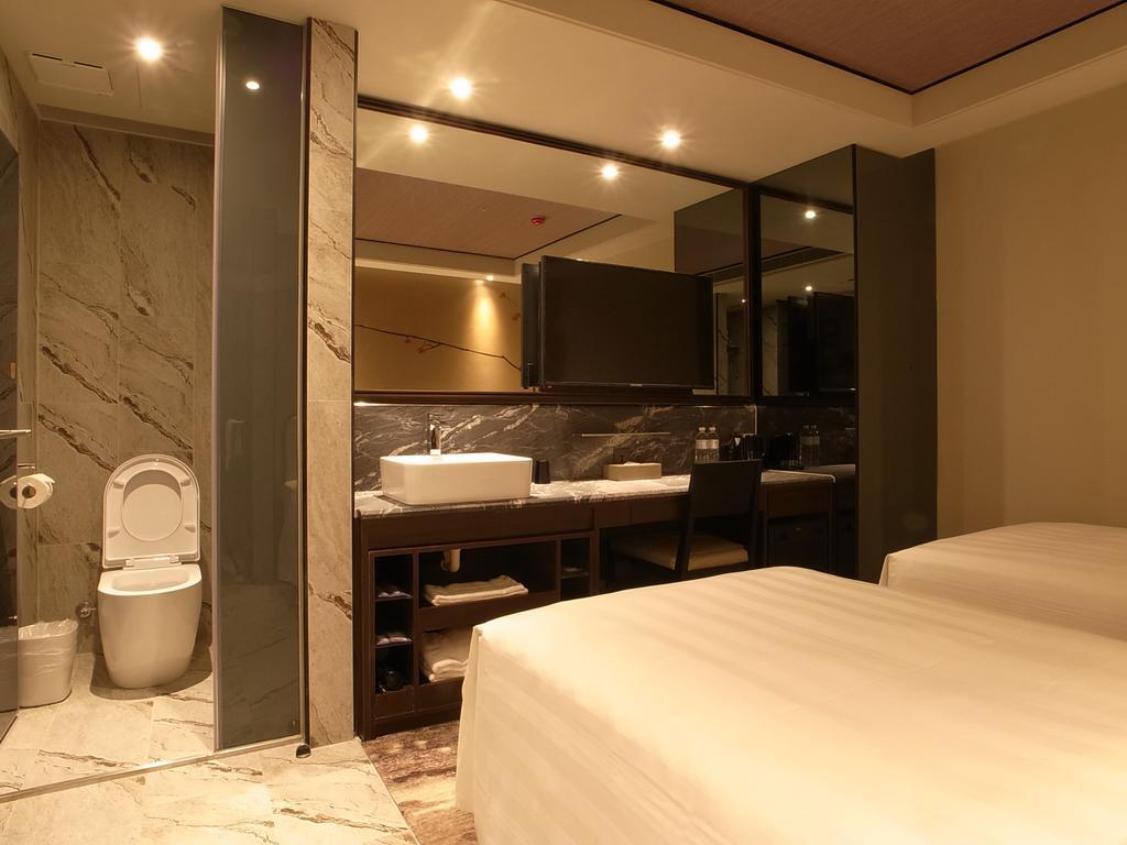 Hotel Midtown Richardson - Kaohsiung Bo'Ai Екстериор снимка
