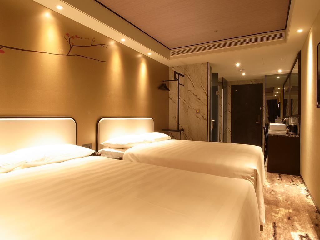 Hotel Midtown Richardson - Kaohsiung Bo'Ai Екстериор снимка