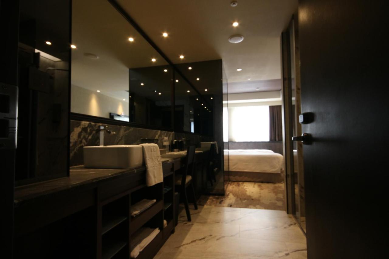 Hotel Midtown Richardson - Kaohsiung Bo'Ai Екстериор снимка