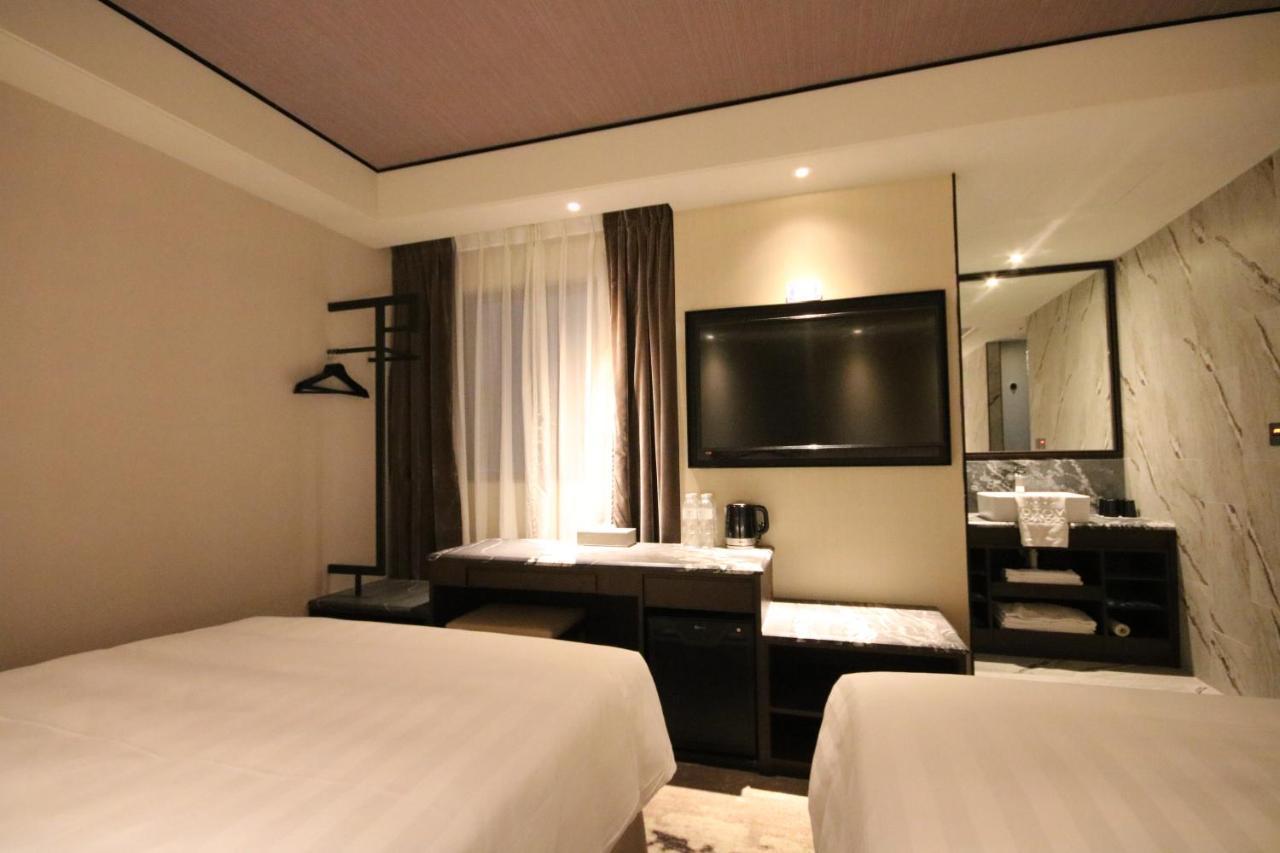 Hotel Midtown Richardson - Kaohsiung Bo'Ai Екстериор снимка